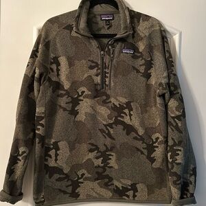 Patagonia Men’s better sweater in hard to find Camo